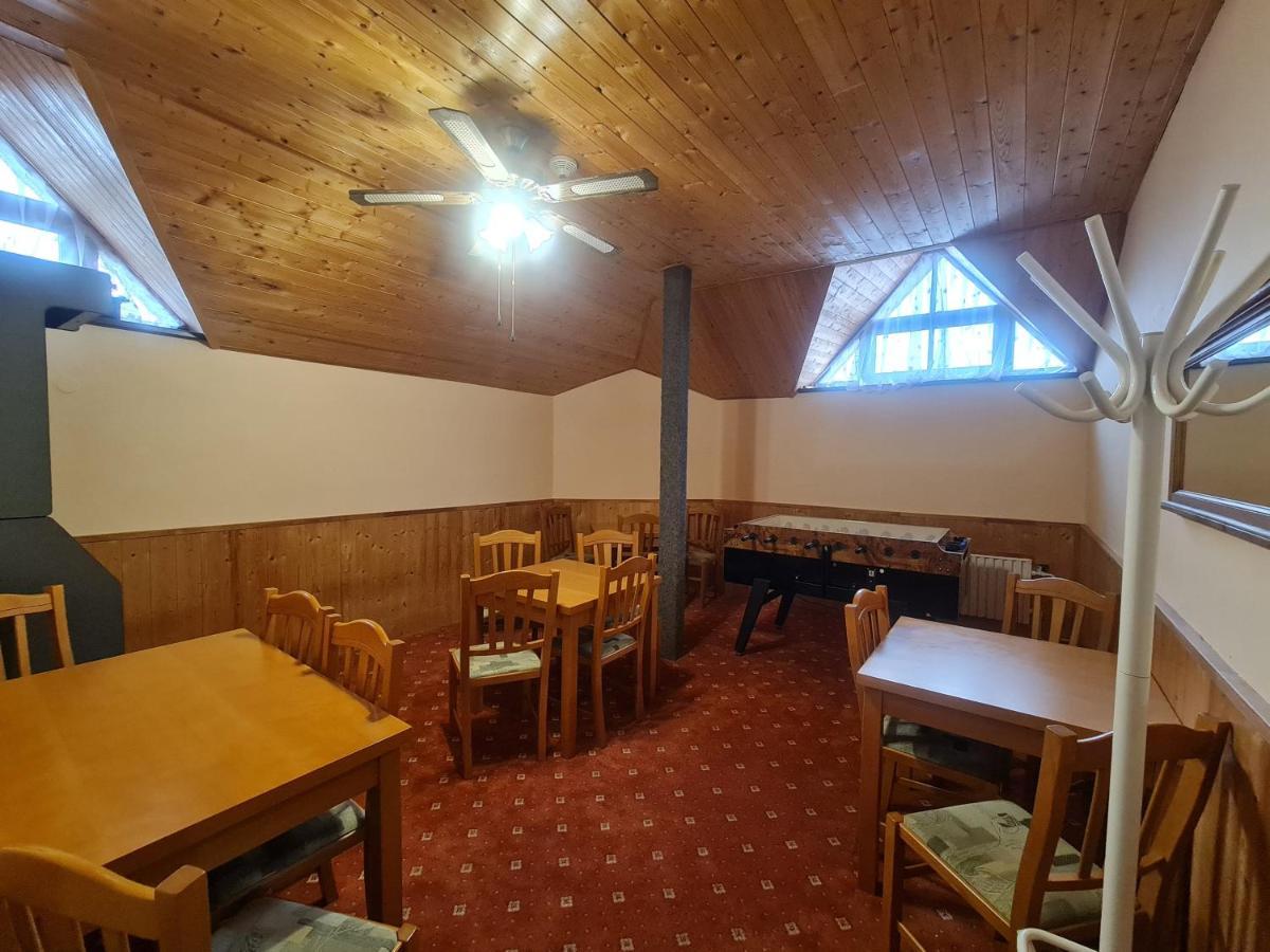 Garni Hotel Asas*** Мост Екстер'єр фото