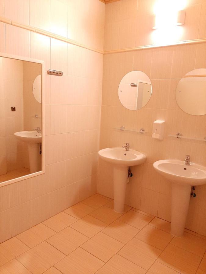 Garni Hotel Asas*** Мост Екстер'єр фото