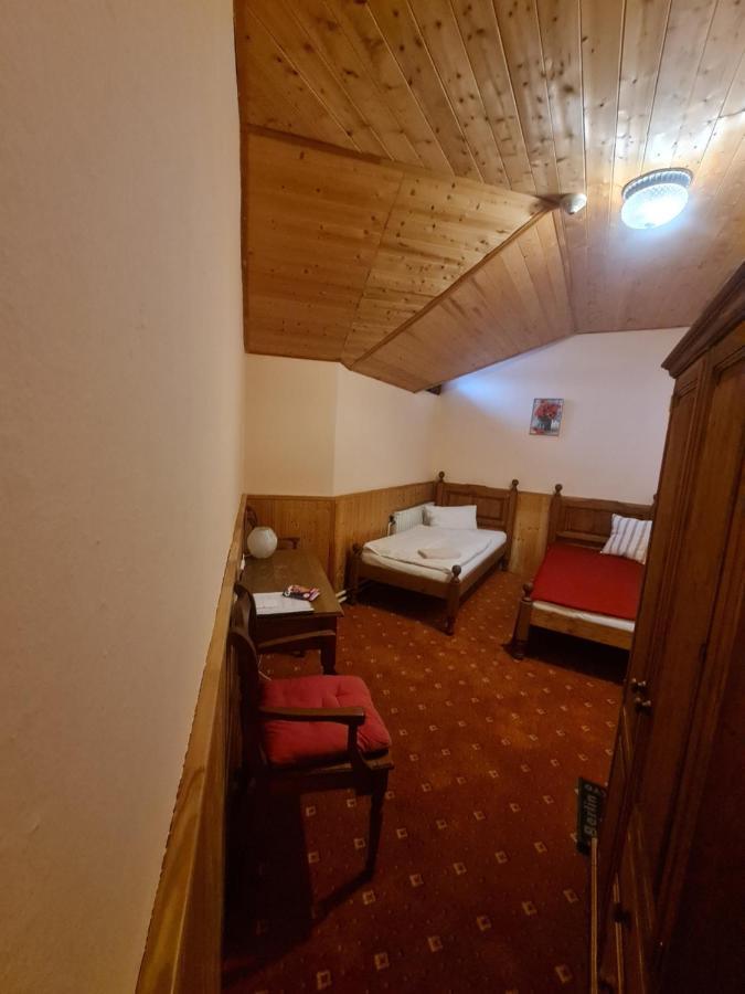 Garni Hotel Asas*** Мост Екстер'єр фото