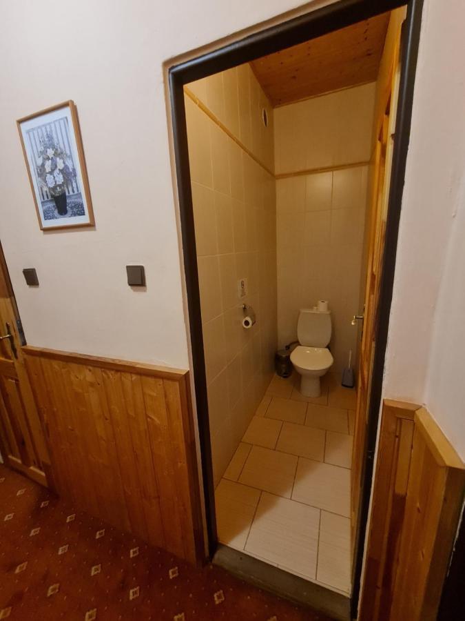 Garni Hotel Asas*** Мост Екстер'єр фото