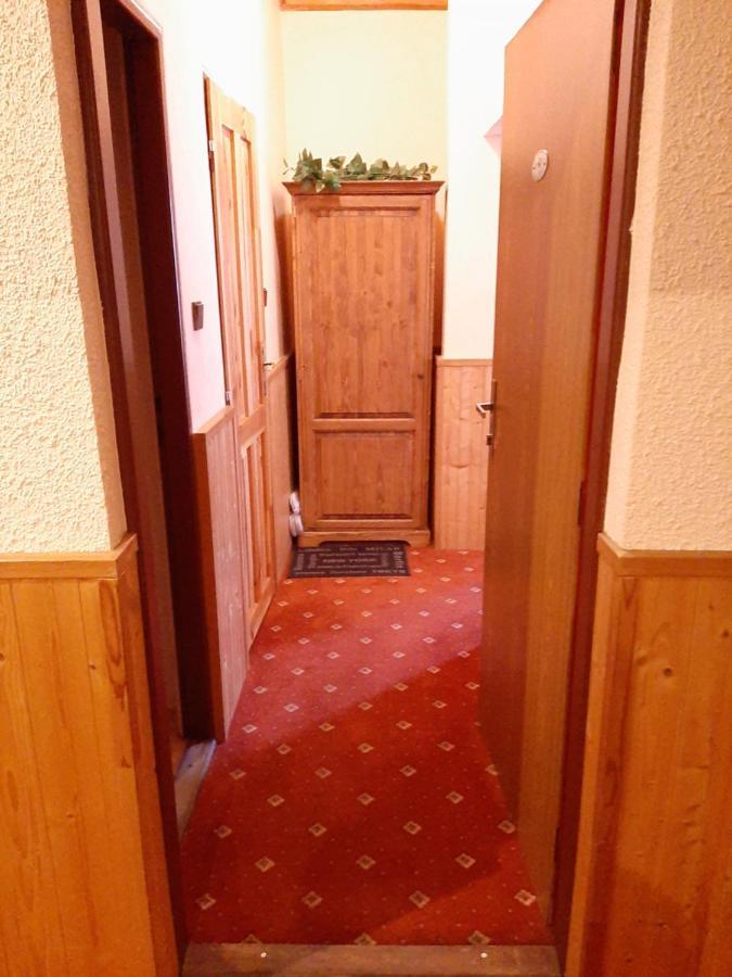 Garni Hotel Asas*** Мост Екстер'єр фото