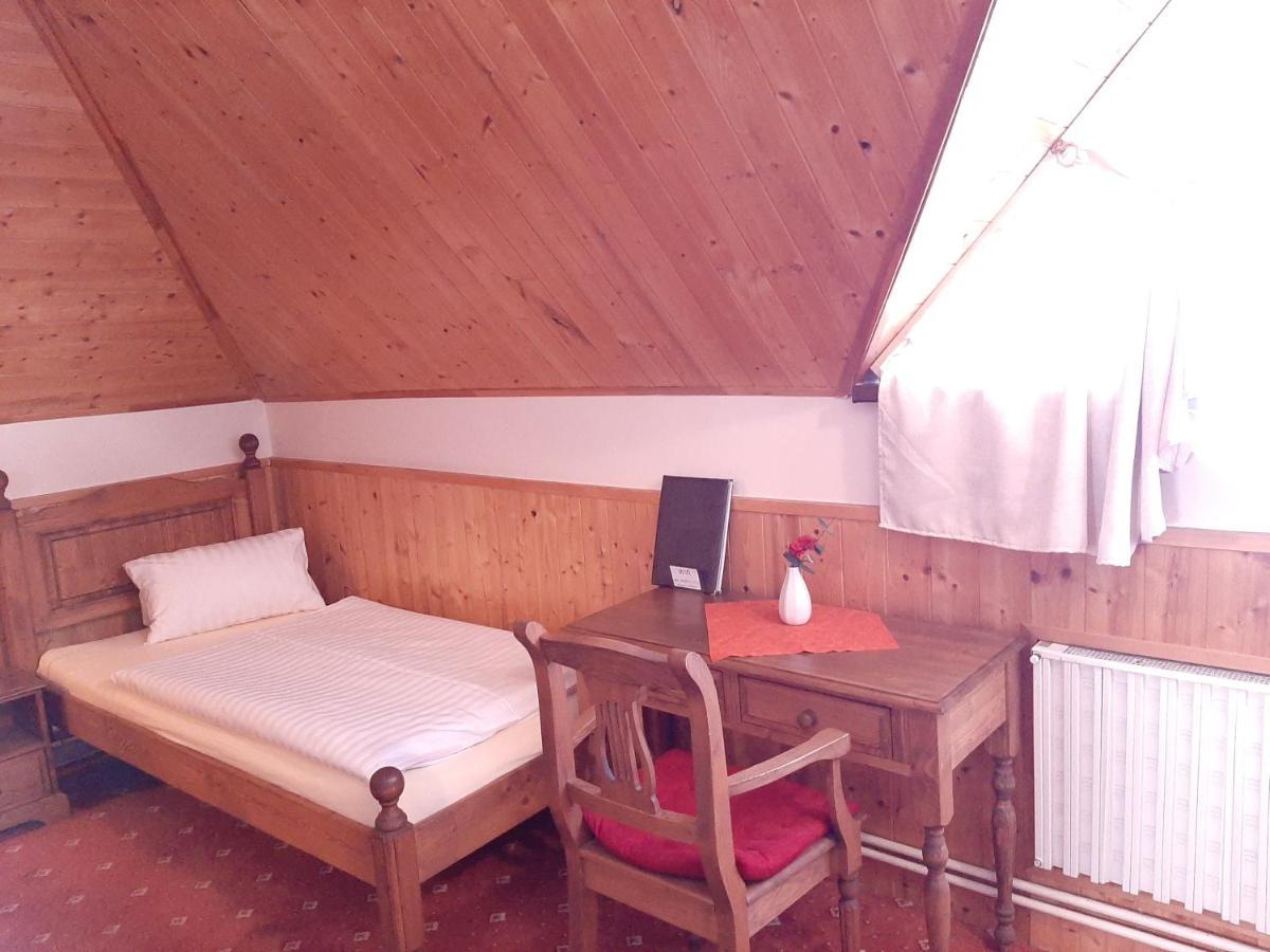 Garni Hotel Asas*** Мост Екстер'єр фото