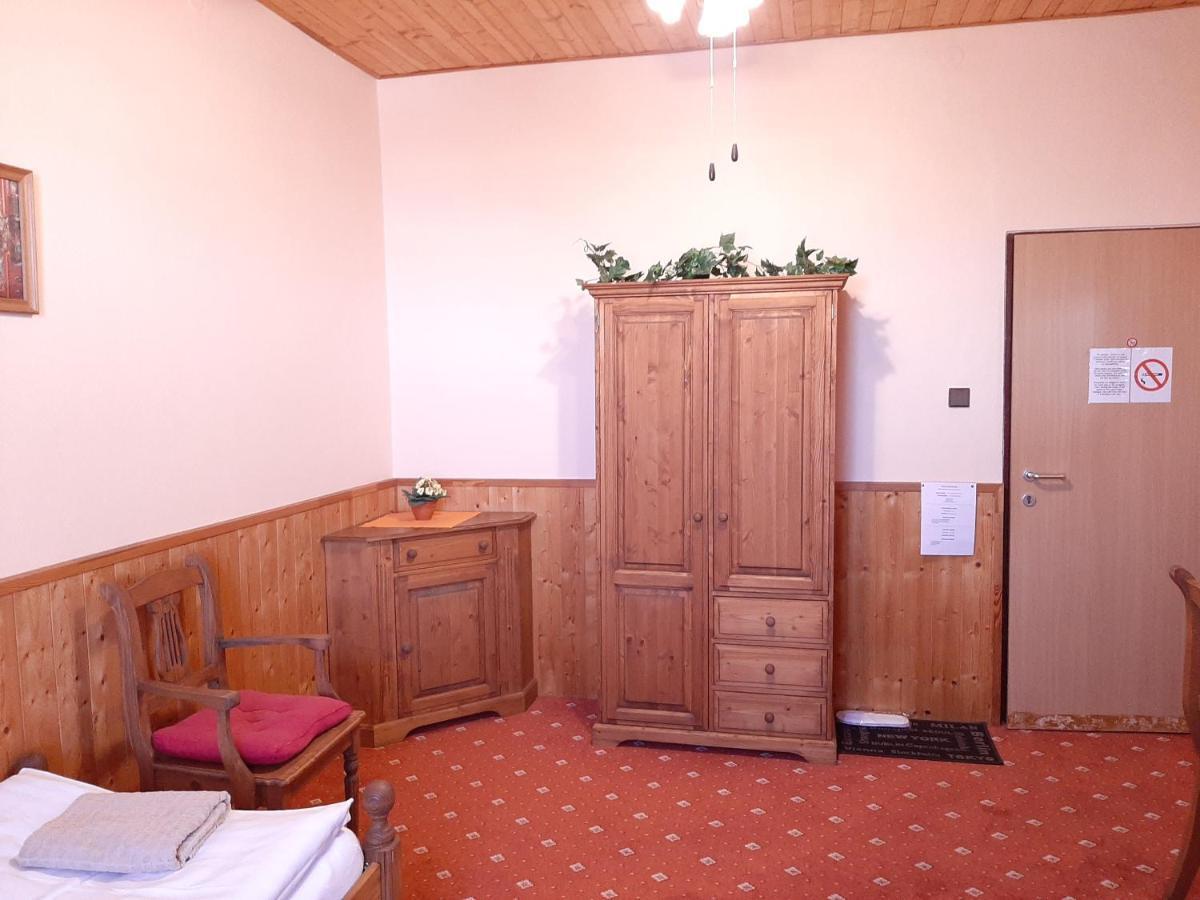 Garni Hotel Asas*** Мост Екстер'єр фото