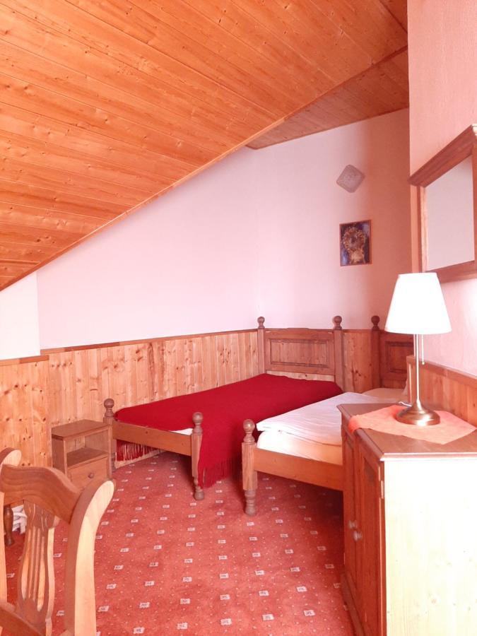 Garni Hotel Asas*** Мост Екстер'єр фото